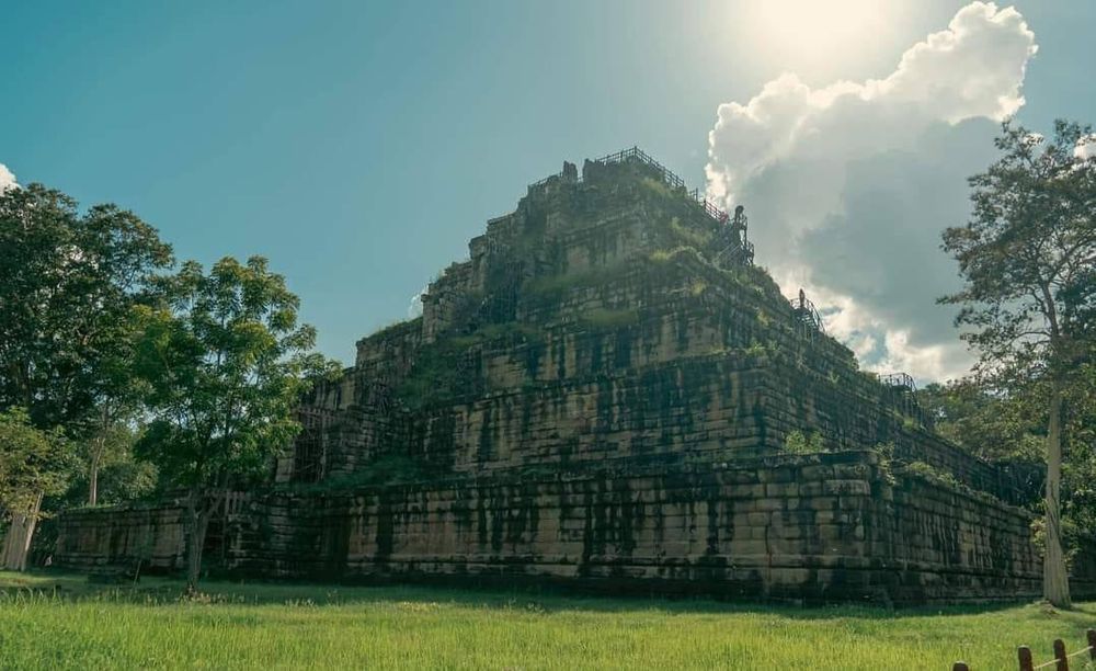 large_Koh-Ker-Temple.jpg