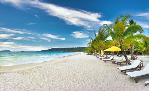 small_beach.jpg