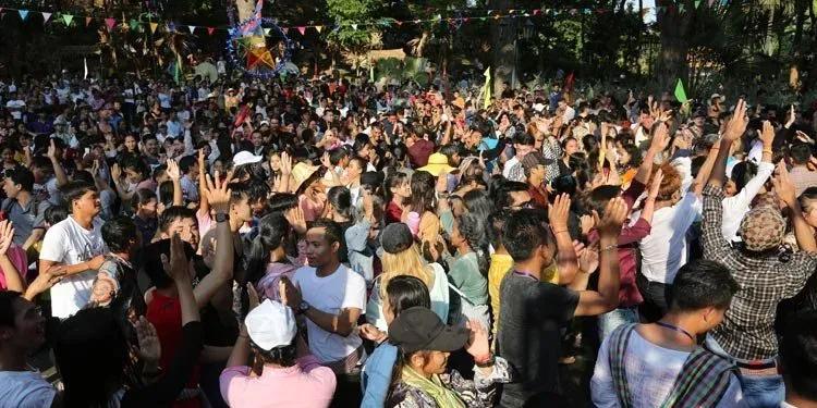 ANGKOR_SANGKRAN Credit រូបទៅម្ចាស់ដើម