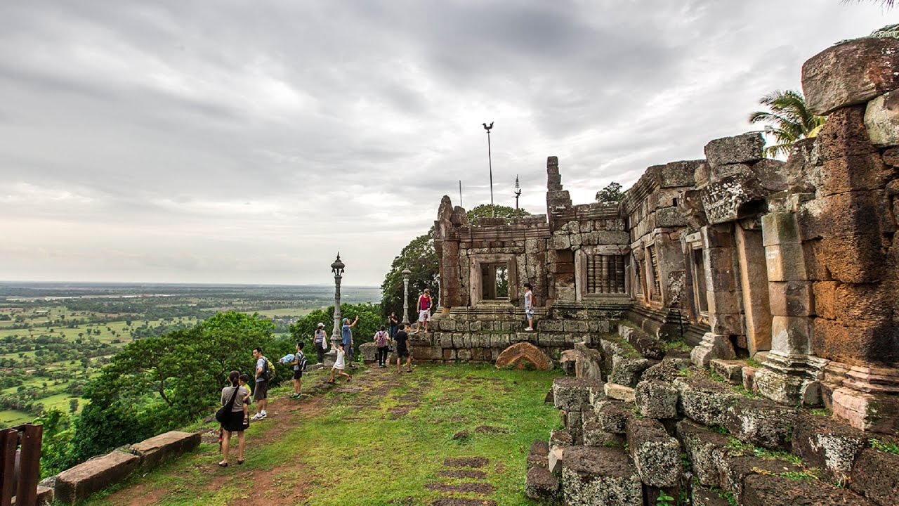 Phnom Chisor Temple.jpg