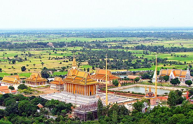 Wat Phnom Thon Moni.jpg